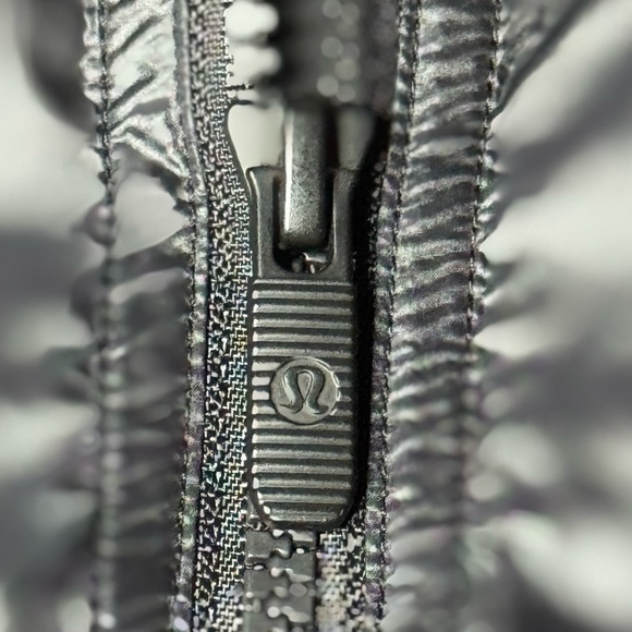 Lululemon All Roads 1/2 Zip Jacket size 10 - Picture 8 of 13